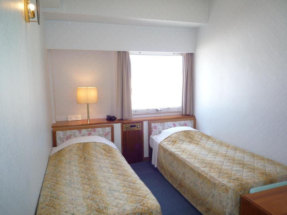 Hotel Kokusai Plaza Naha Exterior photo